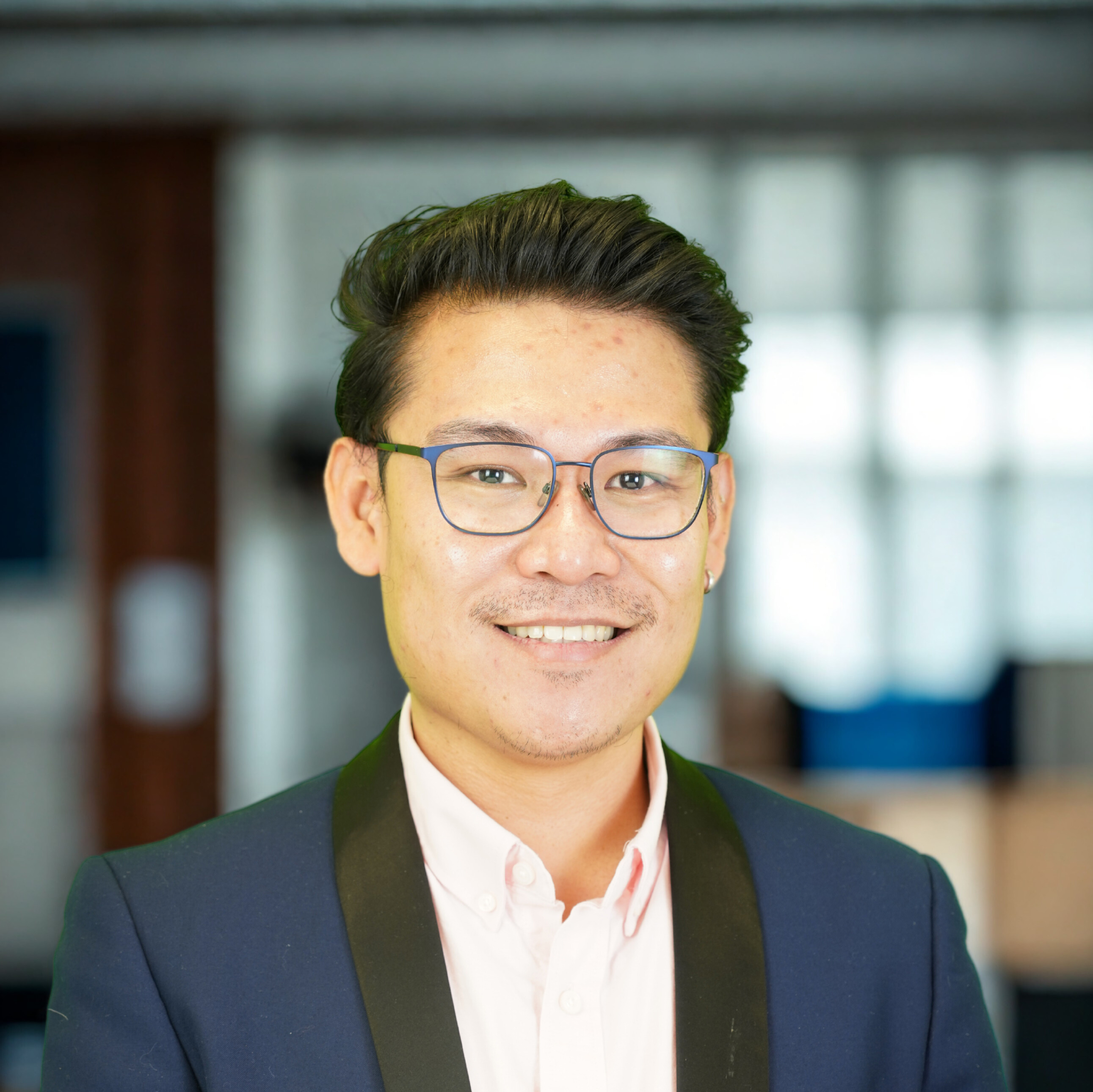 team member Arnel Maliwat