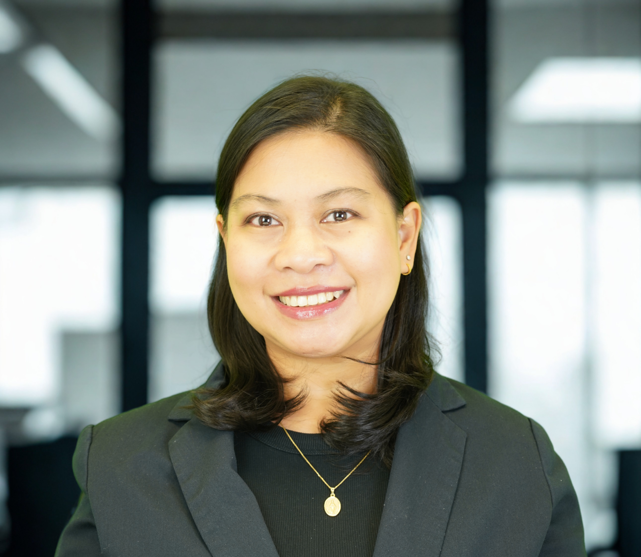 team member Mae Theriz Ramos